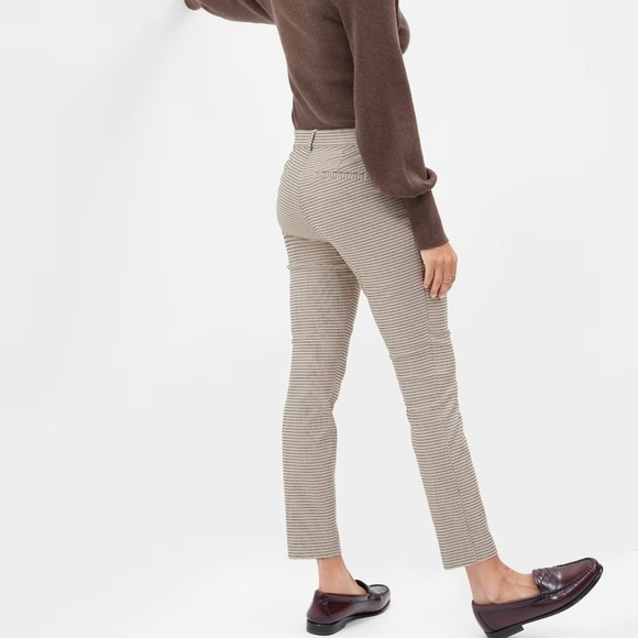 Crosby Mid Rise Plaid Ankle Length Skinny Leg Trouser Pants - Picture 2 of 12